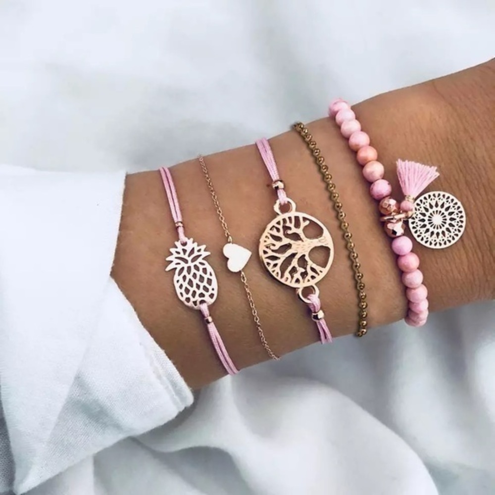 3/$30 💗 Round Stone Tassel Bracelet set